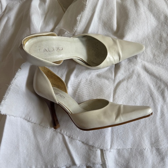 Aldo White Pumps High Heels Size 7 - Picture 1 of 6